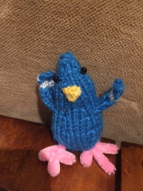 Knitted pigeon